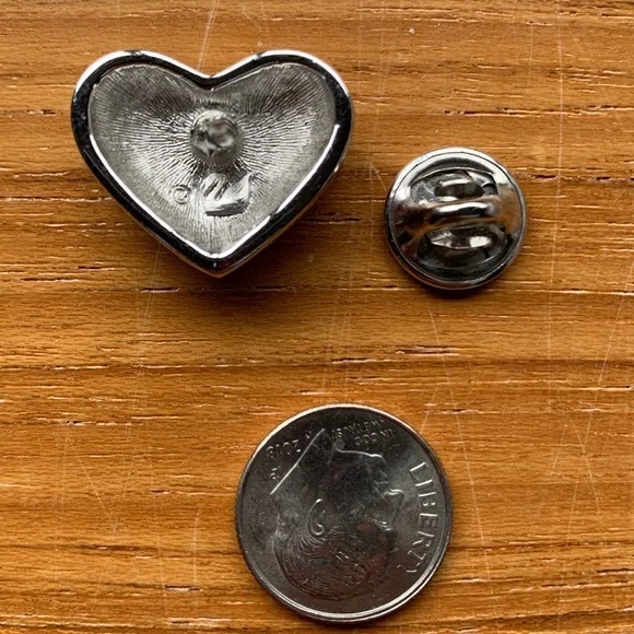 Swarovski Patriotic USA flag heart pin - Picture 5 of 5